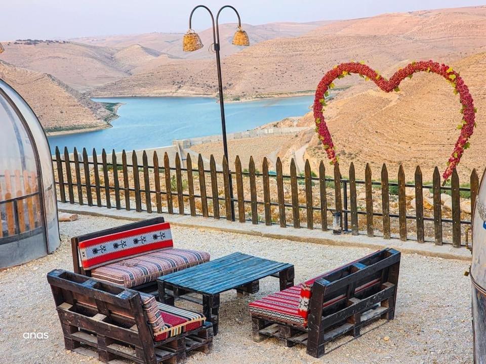 מלון מאדאבה Wadi Al-Wala View Camp מראה חיצוני תמונה